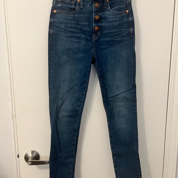 Madewell 11" High-Rise Skinny Jeans in Ames Wash: Button-Front Edition - Picture 2 of 5
